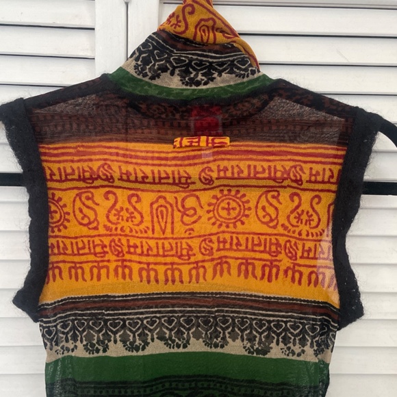 Jean Paul Gaultier sleeveless top with Tibetan prints - Picture 2 of 4